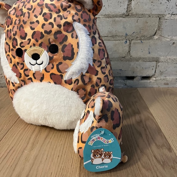 CHERIE Squishmallows - Picture 2 of 5
